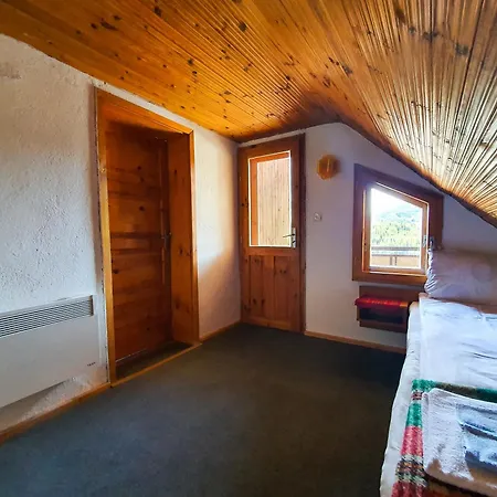 Къща За Гости Изгрев Holiday home Smolyan