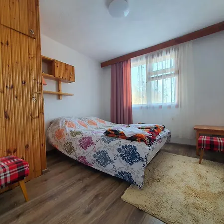 Къща За Гости Изгрев Holiday home Smolyan
